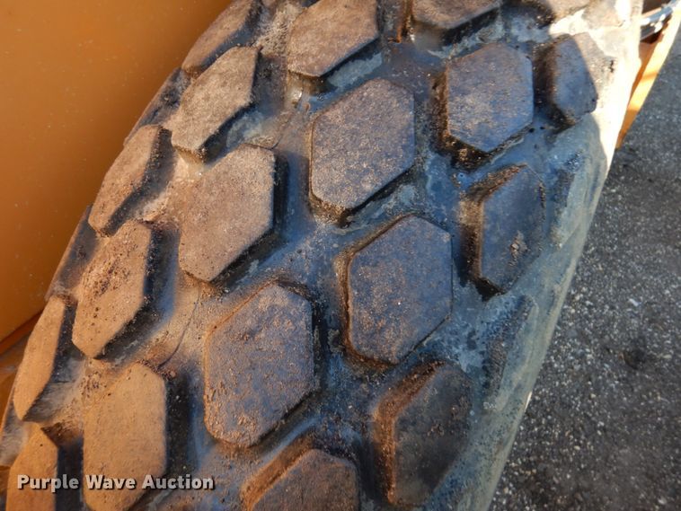 image for item DJ6035 Case 602BPD  single drum vibratory roller