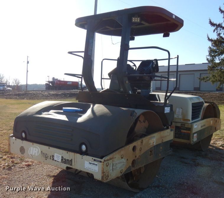 image for item DJ6042 Ingersoll Rand DD-118HFA  vibratory double drum roller