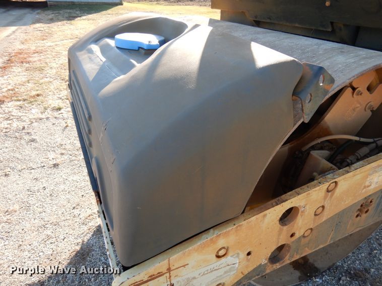 image for item DJ6042 Ingersoll Rand DD-118HFA  vibratory double drum roller