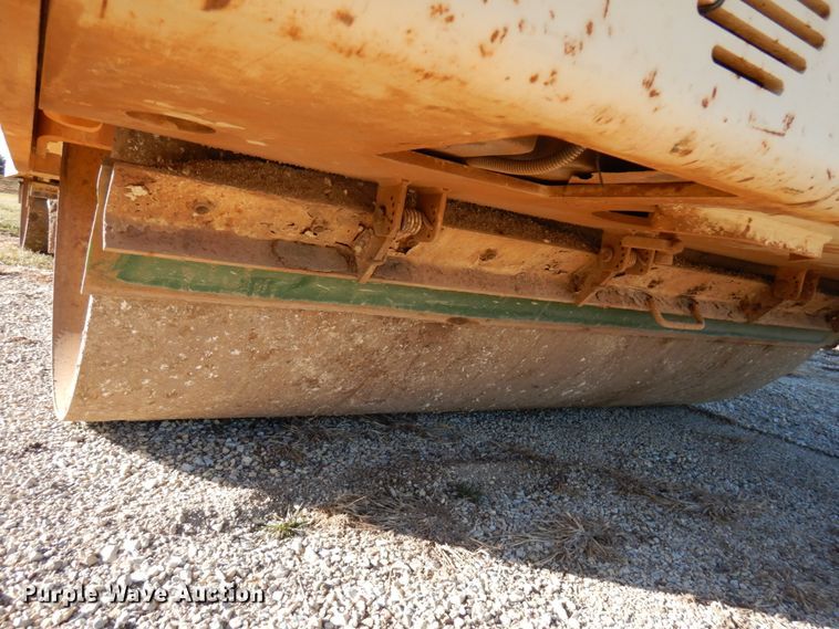 image for item DJ6042 Ingersoll Rand DD-118HFA  vibratory double drum roller