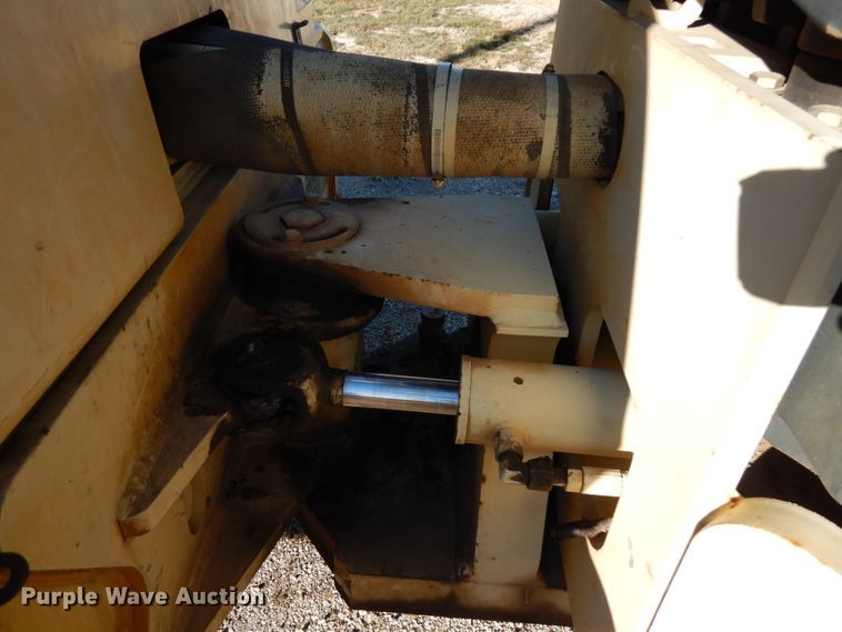 image for item DJ6042 Ingersoll Rand DD-118HFA  vibratory double drum roller