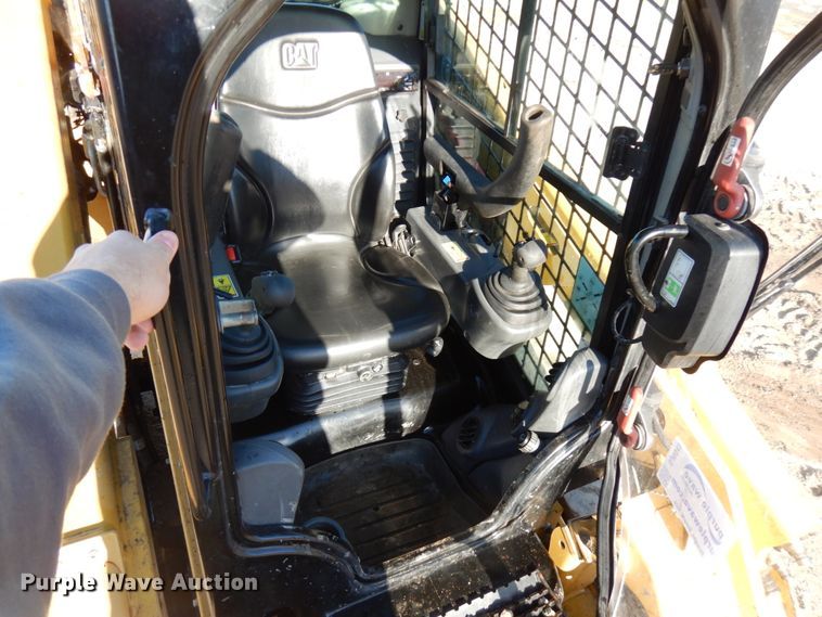 image for item DJ6043 2017 Caterpillar 279D  tracked skid steer loader