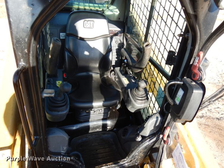 image for item DJ6043 2017 Caterpillar 279D  tracked skid steer loader