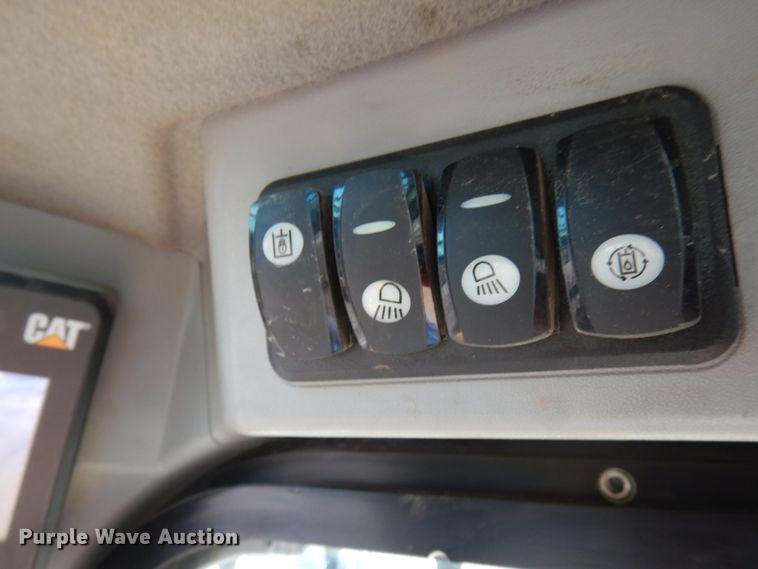 image for item DJ6045 2017 Caterpillar 279D  tracked skid steer loader