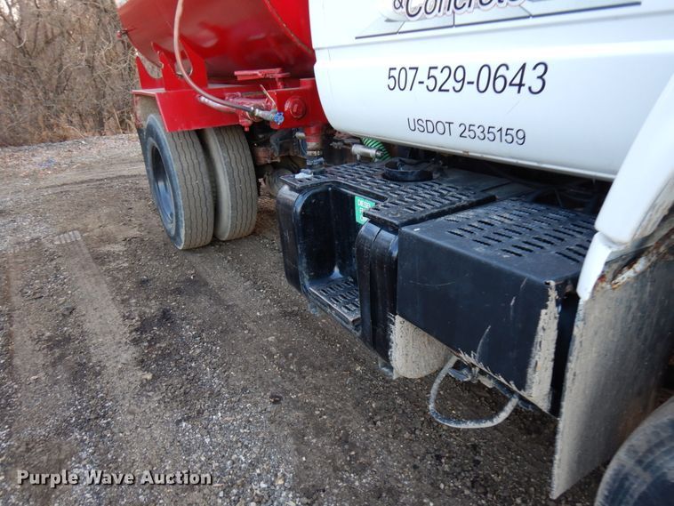 image for item DJ6049 1995 GMC TopKick  water truck