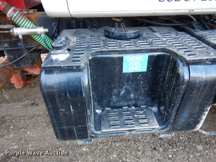 image for item DJ6049 1995 GMC TopKick  water truck