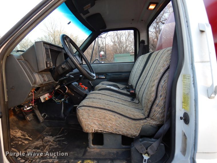 image for item DJ6049 1995 GMC TopKick  water truck