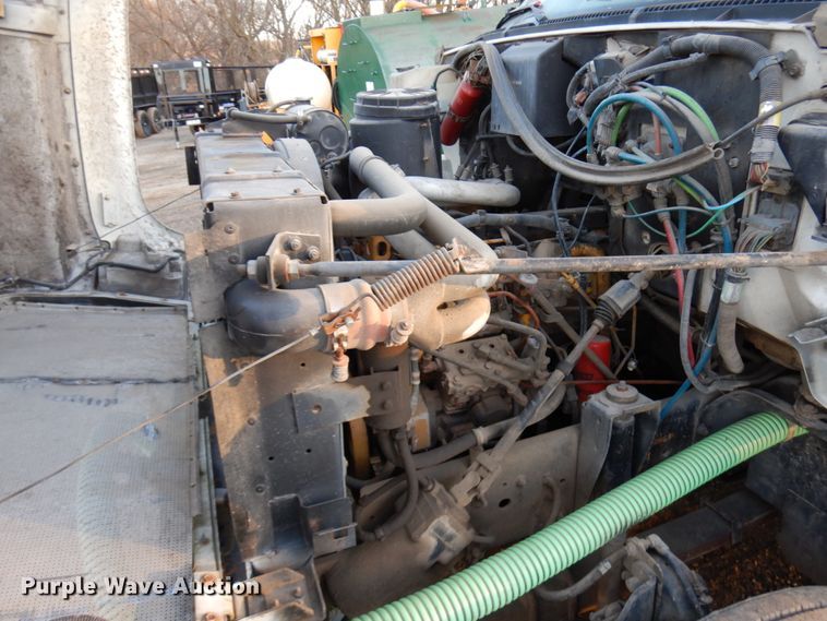 image for item DJ6049 1995 GMC TopKick  water truck