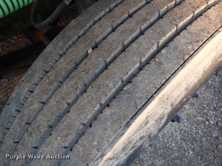 image for item DJ6049 1995 GMC TopKick  water truck