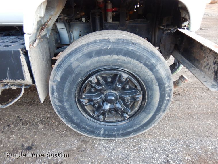 image for item DJ6049 1995 GMC TopKick  water truck