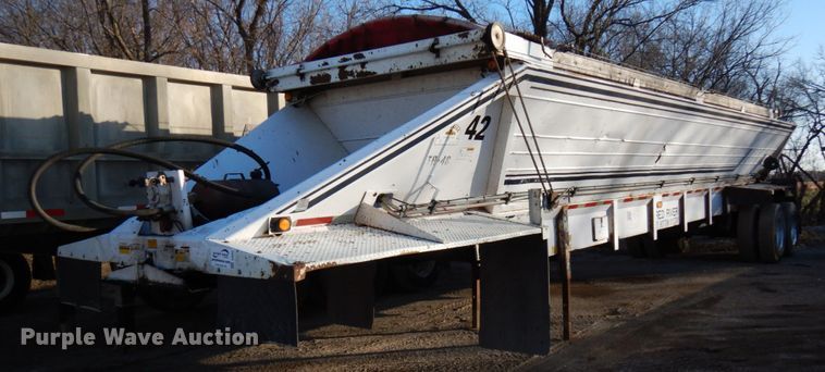 image for item DJ6053 2001 Red River live bottom trailer