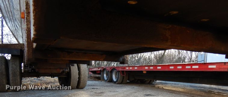 image for item DJ6053 2001 Red River live bottom trailer