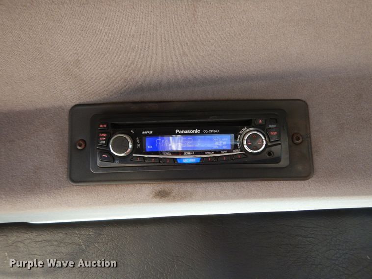 image for item DJ7286 2000 Mack CH600GK  semi truck