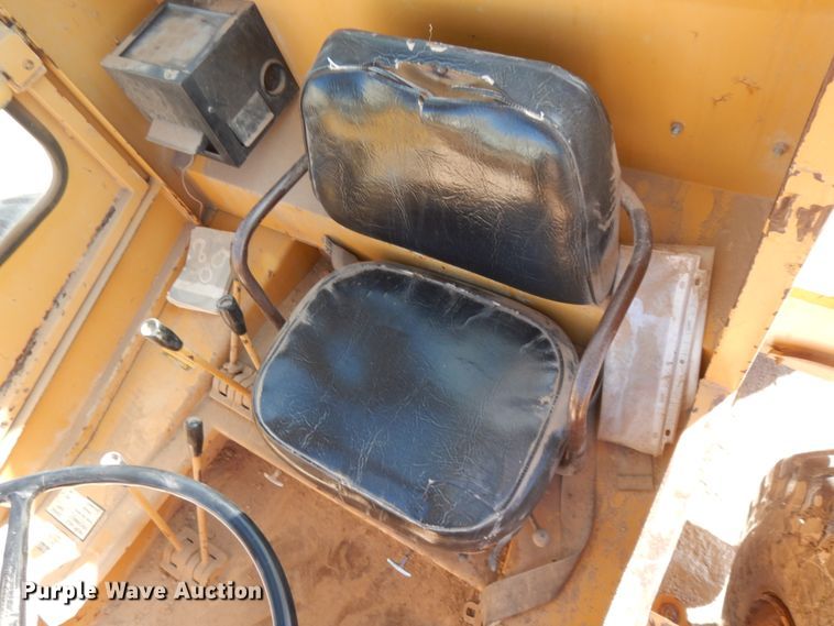 image for item DJ8164 Dresser 150A  crane