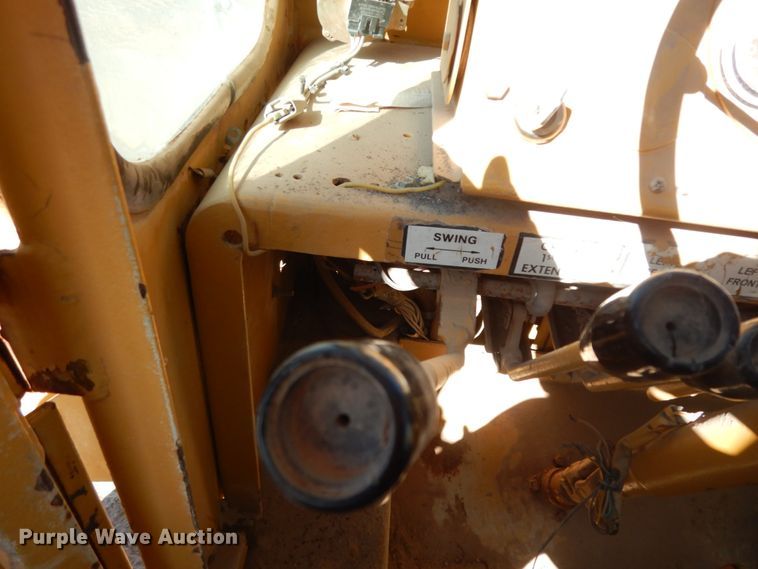 image for item DJ8164 Dresser 150A  crane