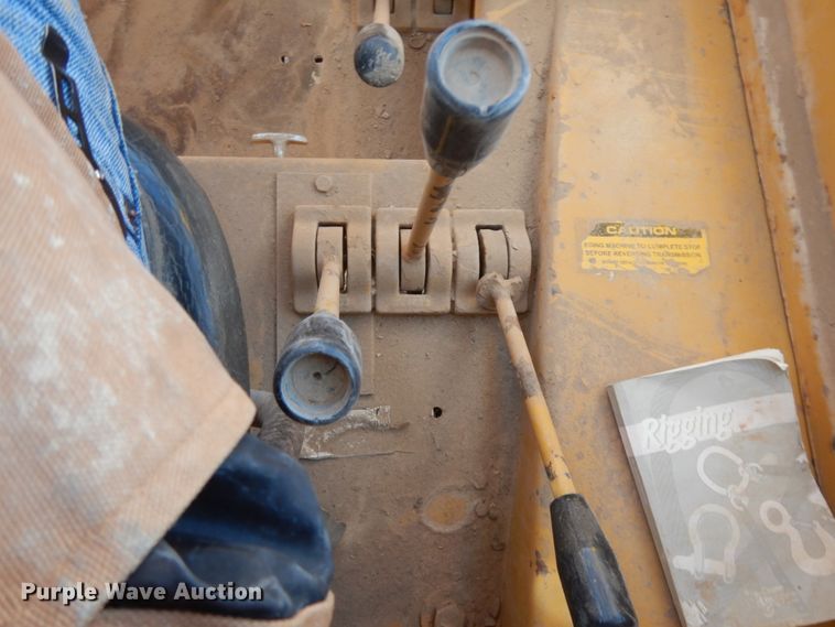 image for item DJ8164 Dresser 150A  crane