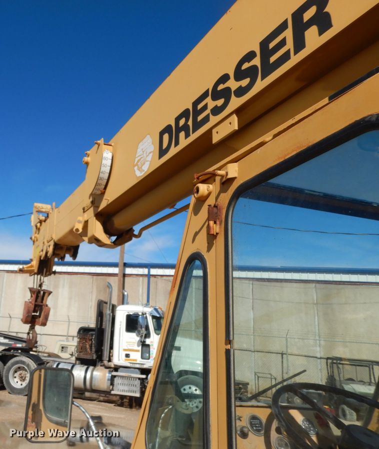 image for item DJ8164 Dresser 150A  crane