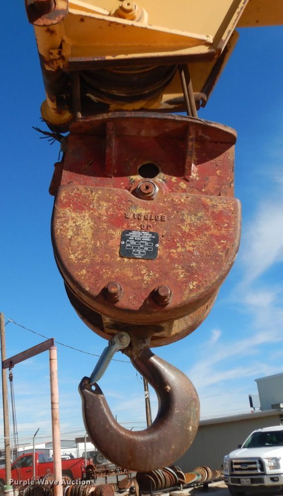 image for item DJ8164 Dresser 150A  crane