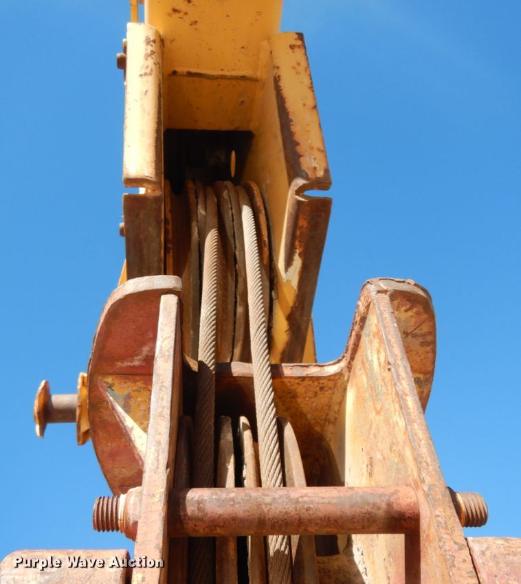 image for item DJ8164 Dresser 150A  crane