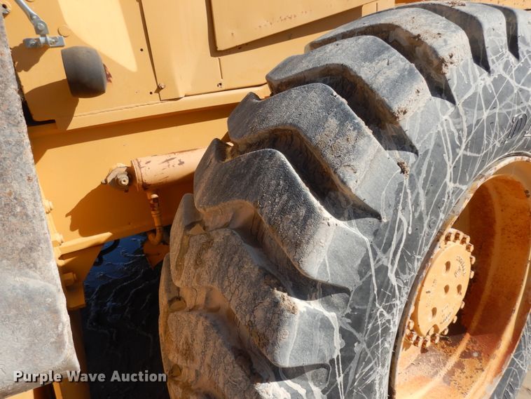 image for item DJ8164 Dresser 150A  crane