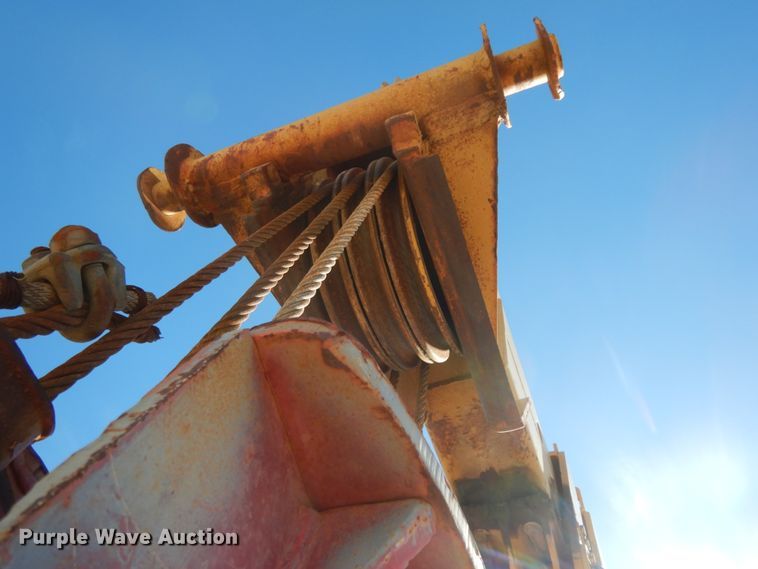 image for item DJ8165 1969 Galion 150A  crane