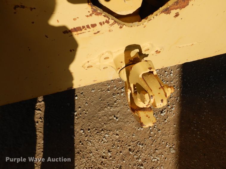 image for item DJ8165 1969 Galion 150A  crane