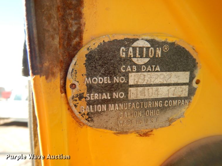 image for item DJ8166 1971 Galion 150A  crane