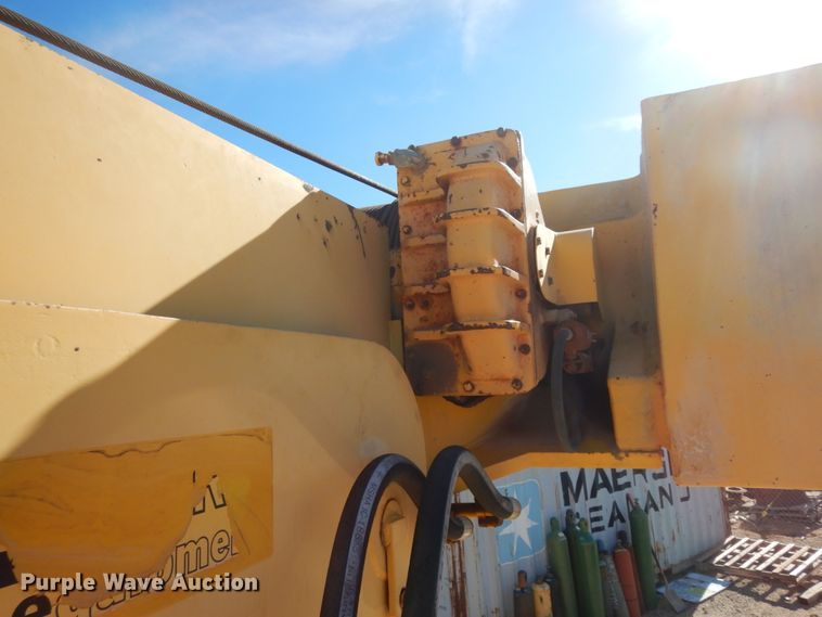 image for item DJ8166 1971 Galion 150A  crane