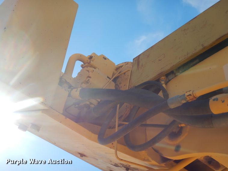 image for item DJ8166 1971 Galion 150A  crane