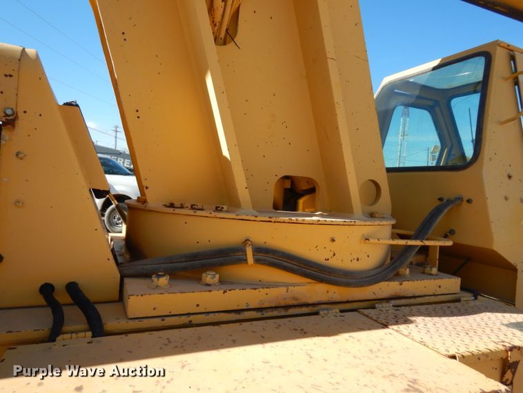 image for item DJ8166 1971 Galion 150A  crane