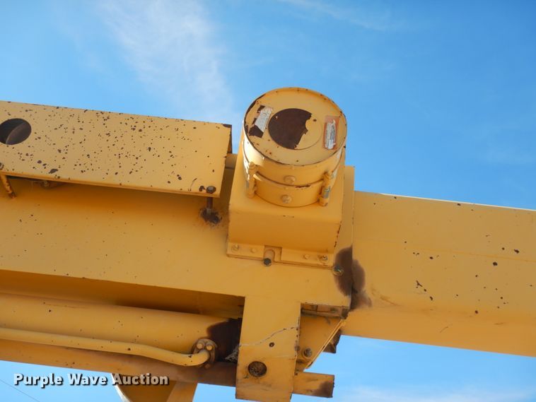 image for item DJ8166 1971 Galion 150A  crane