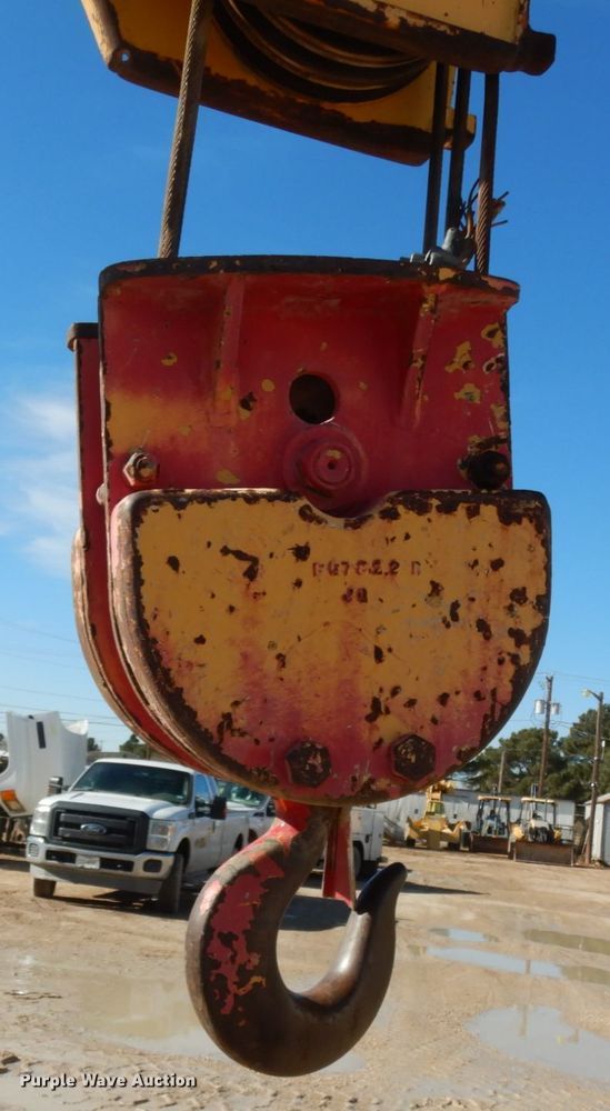 image for item DJ8166 1971 Galion 150A  crane