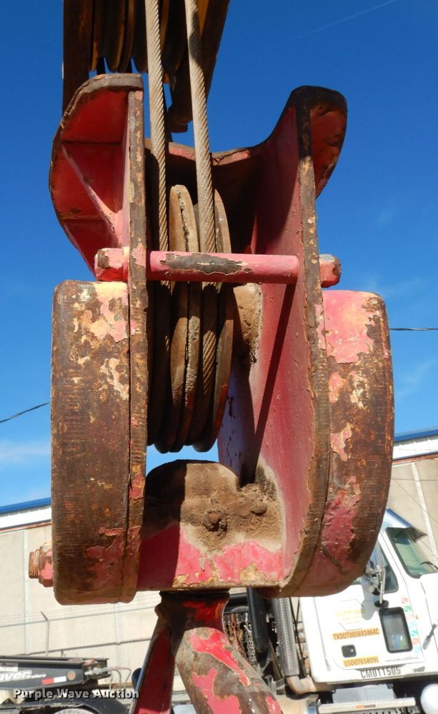 image for item DJ8166 1971 Galion 150A  crane