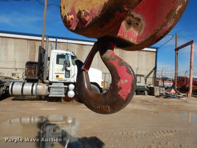 image for item DJ8166 1971 Galion 150A  crane