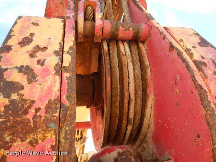 image for item DJ8166 1971 Galion 150A  crane