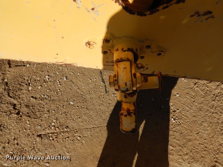 image for item DJ8166 1971 Galion 150A  crane