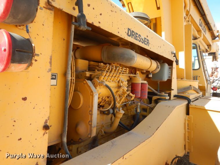 image for item DJ8166 1971 Galion 150A  crane