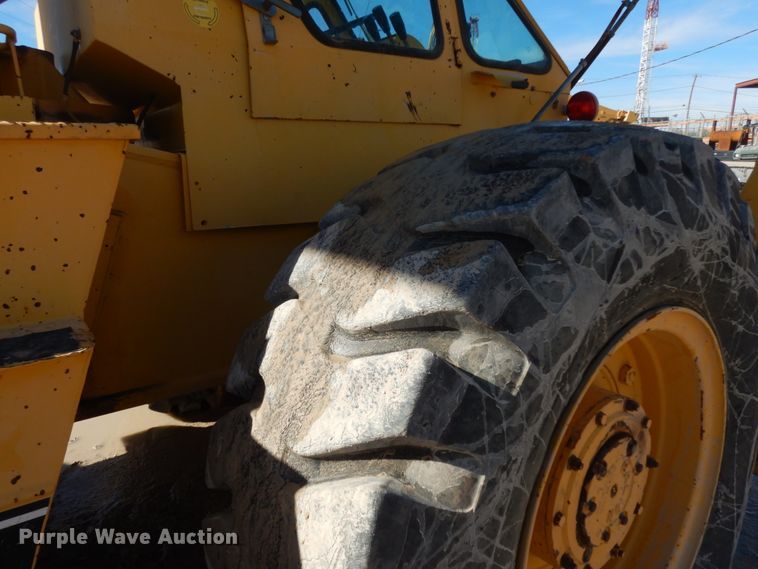 image for item DJ8166 1971 Galion 150A  crane