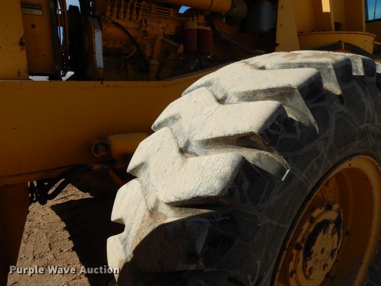 image for item DJ8166 1971 Galion 150A  crane