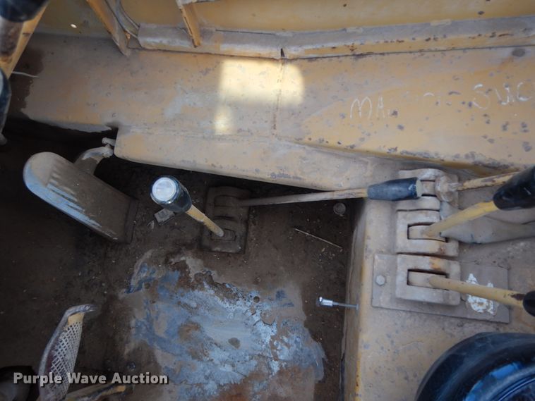 image for item DJ8167 Dresser 150A  crane