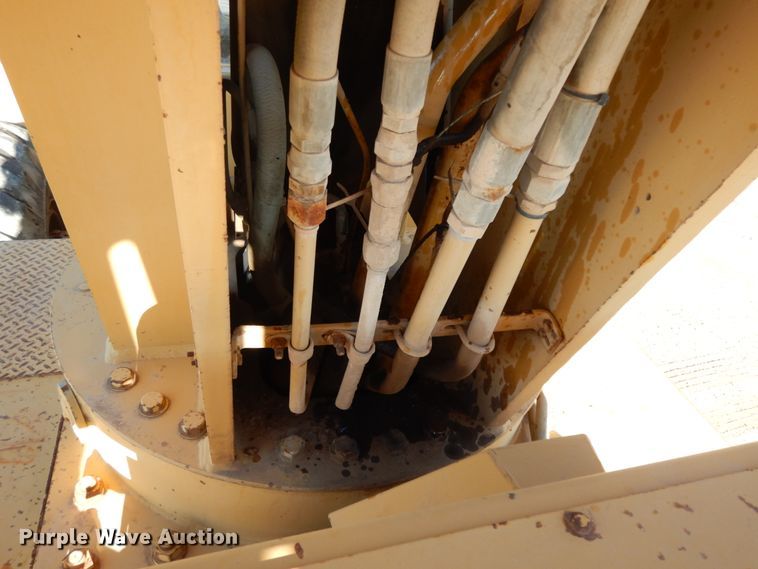 image for item DJ8167 Dresser 150A  crane