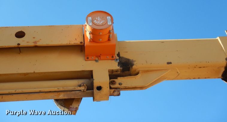 image for item DJ8167 Dresser 150A  crane