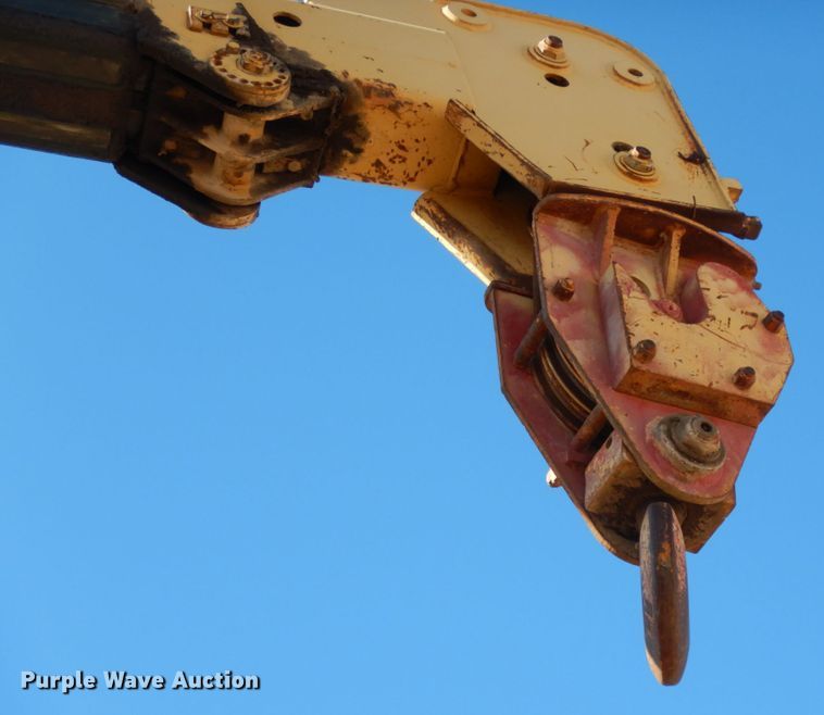 image for item DJ8167 Dresser 150A  crane