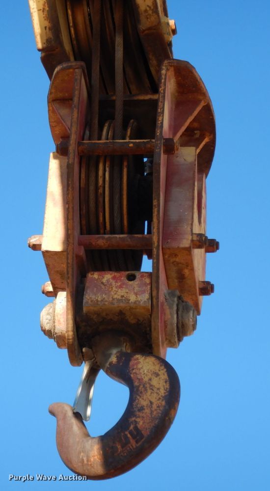 image for item DJ8167 Dresser 150A  crane