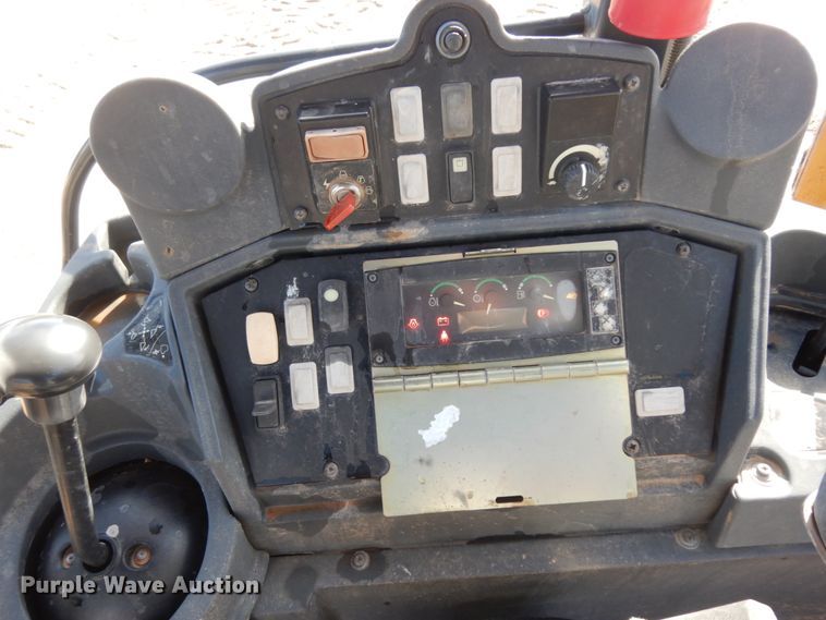 image for item DJ8169 2008 John Deere 310J  backhoe