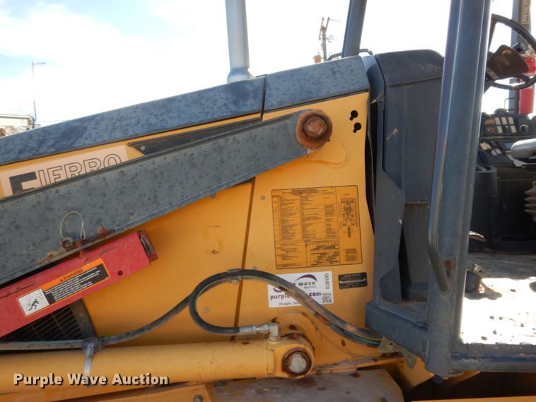 image for item DJ8169 2008 John Deere 310J  backhoe