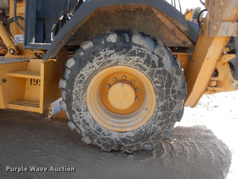 image for item DJ8169 2008 John Deere 310J  backhoe