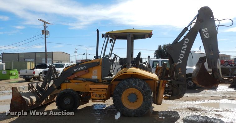 image for item DJ8170 2005 Volvo BL60  backhoe