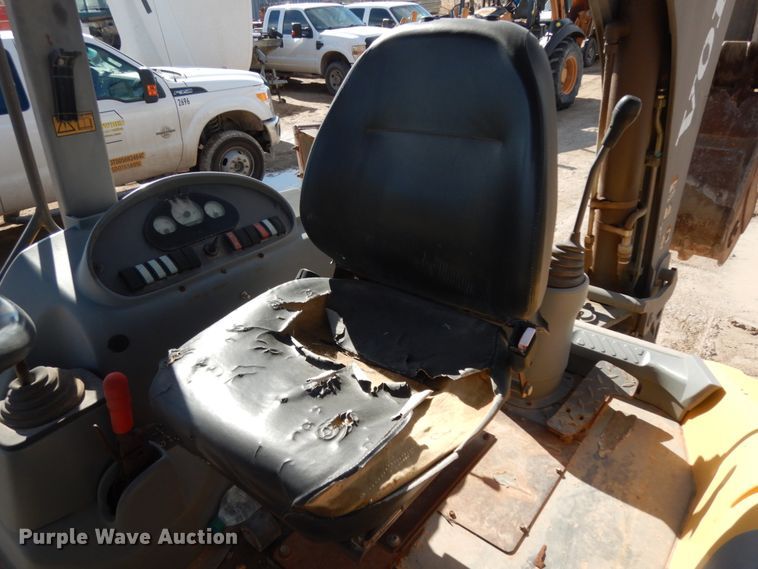 image for item DJ8170 2005 Volvo BL60  backhoe