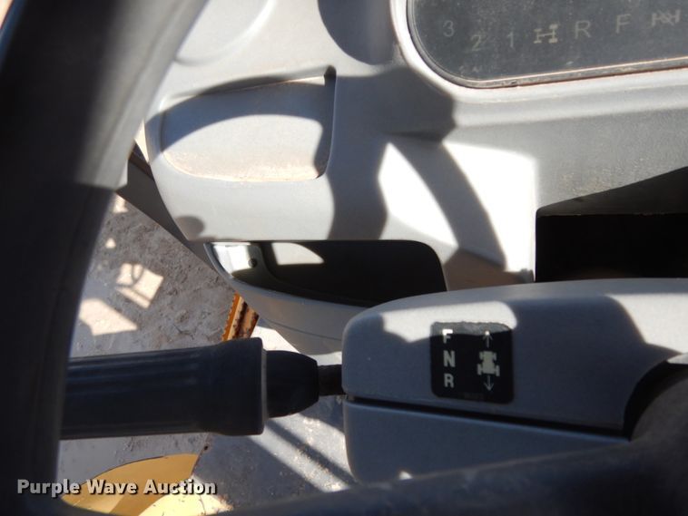 image for item DJ8170 2005 Volvo BL60  backhoe